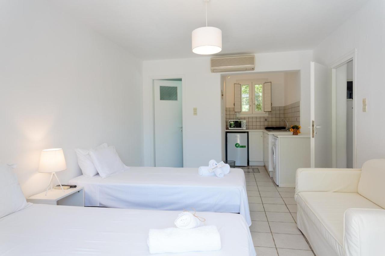 Tzane Studios & Apartments - Steps Away From Golden Beach Chrisi Akti (Paros) Exterior foto